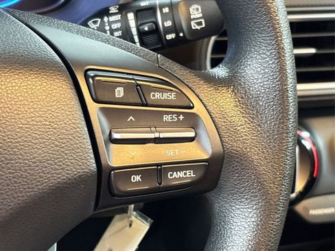 Used 2019 Hyundai Kona SE image 27