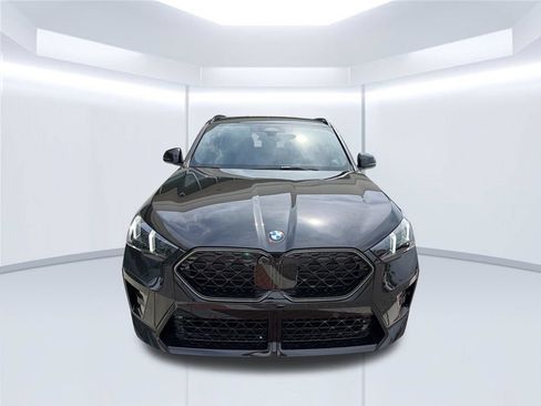 New 2026 BMW X2 xDrive28i w/ Technology Package AWD/4WD image 2