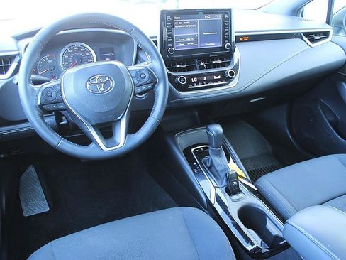 Used 2019 Toyota Corolla SE image 16