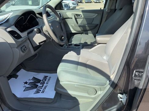 Used 2015 Chevrolet Traverse LS image 11