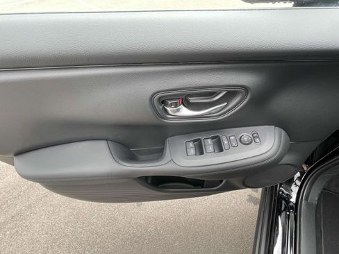 Used 2026 Honda HR-V LX image 17