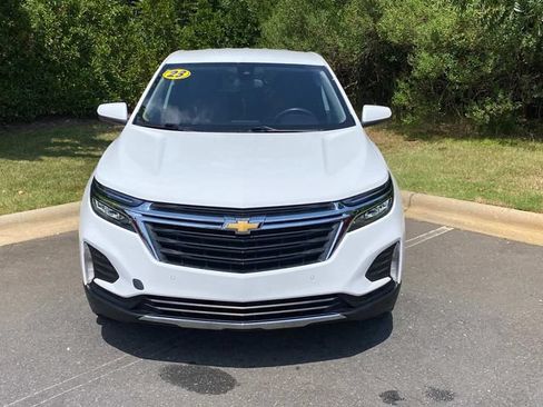 Used 2023 Chevrolet Equinox LT FWD image 2