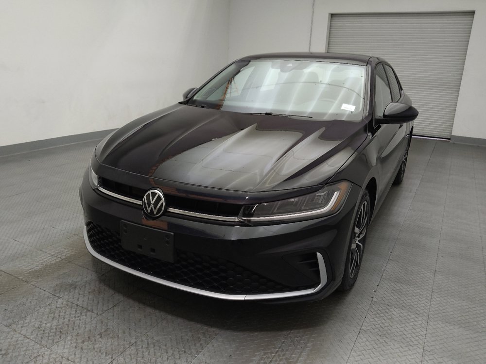 Used 2025 Volkswagen Jetta SE FWD image 15