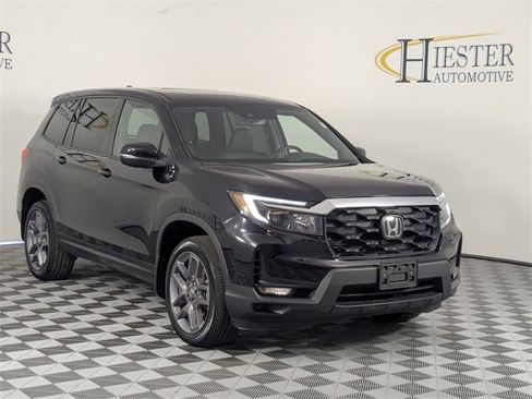 Used 2023 Honda Passport EX-L image 2