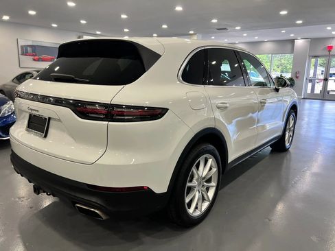 Used 2020 Porsche Cayenne AWD/4WD image 6