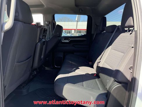 Used 2022 Chevrolet Silverado 1500 RST image 18