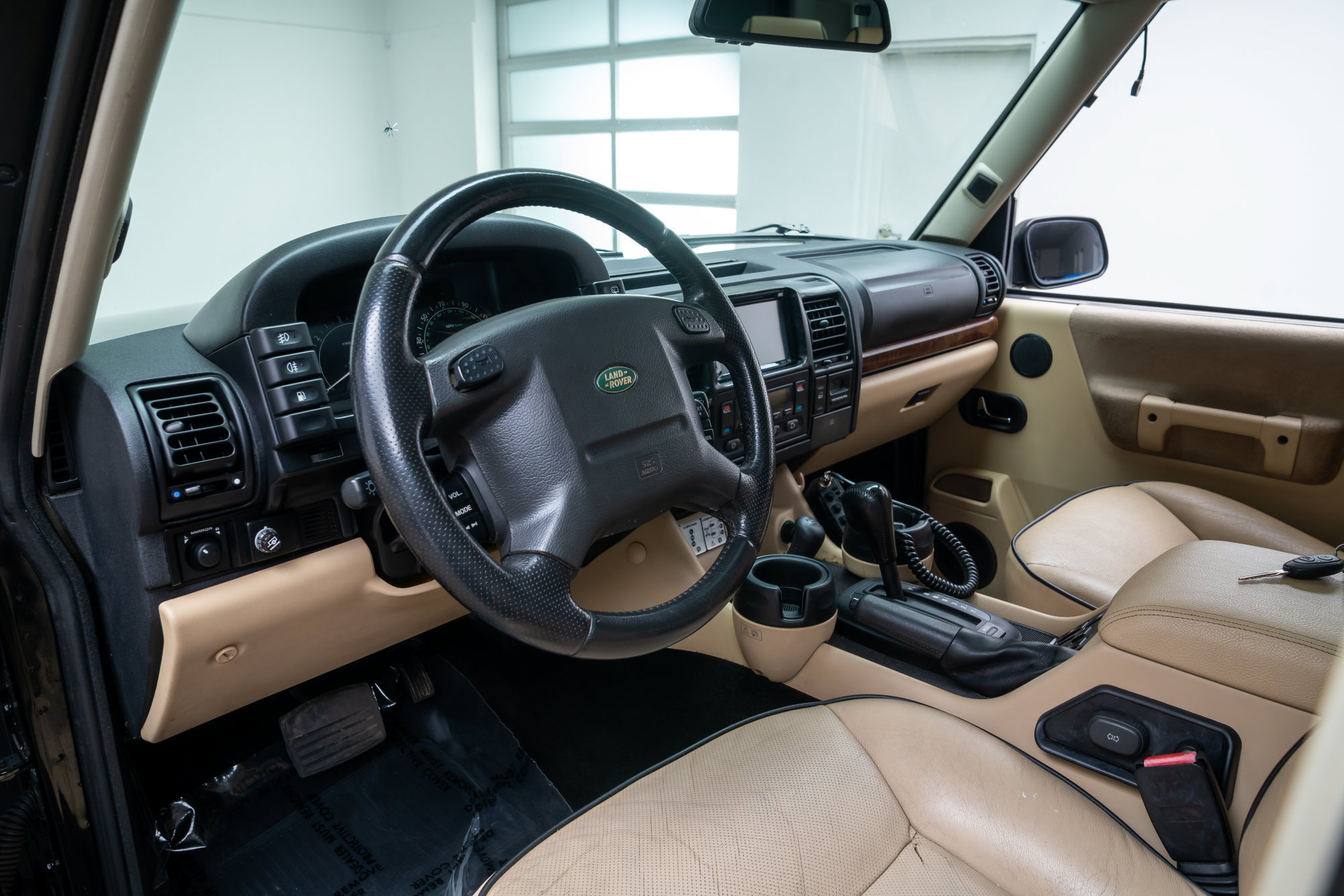 Used 2004 Land Rover Discovery SE AWD/4WD image 19