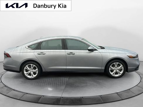 Used 2025 Honda Accord LX image 7