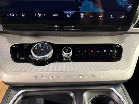 New 2027 Ford Expedition Active AWD/4WD image 14