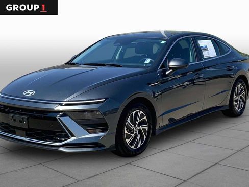 Used 2026 Hyundai Sonata Blue FWD image 1