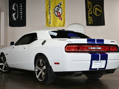 Used 2011 Dodge Challenger SRT8 w/ SRT Option Group II image 6