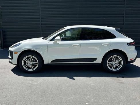 Certified 2026 Porsche Macan AWD/4WD image 2