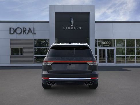 New 2026 Lincoln Aviator Black Label w/ Dynamic Handling Package AWD/4WD image 5