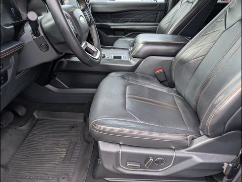 Used 2024 Ford Expedition Max Platinum RWD image 9