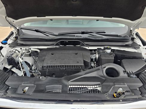 Used 2025 Honda Pilot Touring image 32