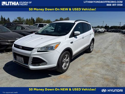 Used 2015 Ford Escape SE w/ Equipment Group 201A FWD image 1