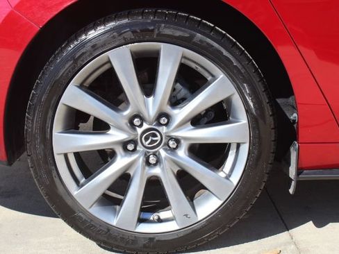 Used 2019 MAZDA MAZDA3 Sedan w/ Premium Package image 11