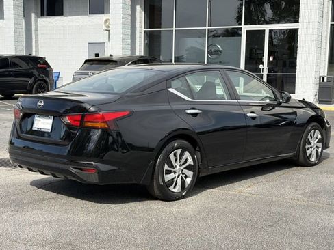 Certified 2023 Nissan Altima 2.5 S FWD image 24
