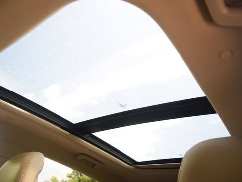 Used 2019 Lincoln Nautilus Select FWD image 19