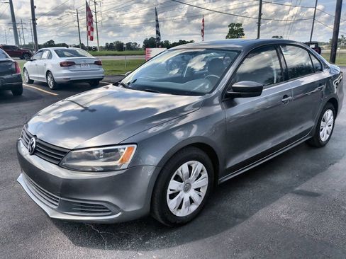 Used 2012 Volkswagen Jetta Sedan FWD image 1