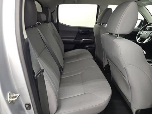 Used 2019 Toyota Tacoma SR5 AWD/4WD image 31
