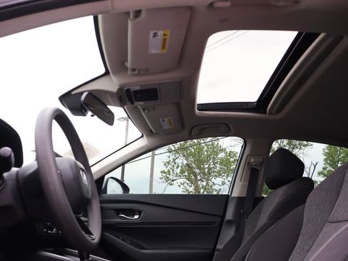 Certified 2024 Honda Accord EX image 30