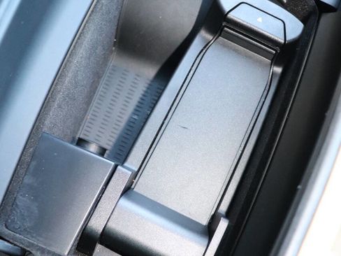 Used 2013 BMW 750Li image 34