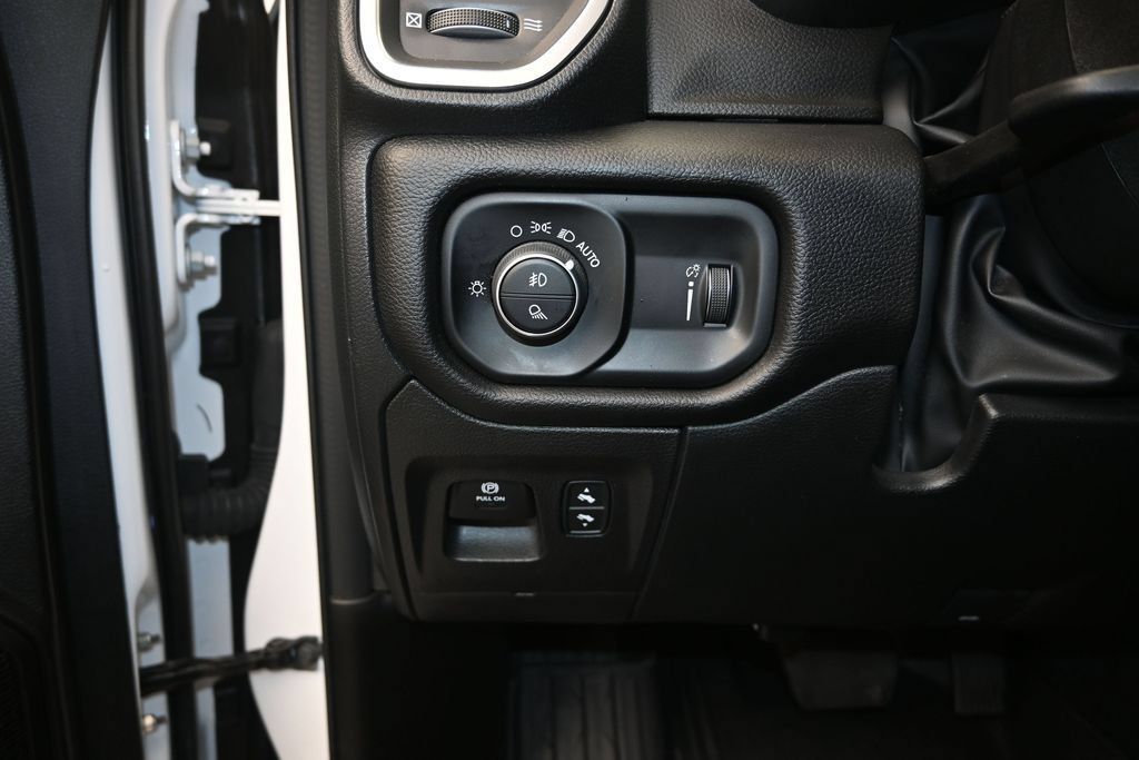 Used 2025 RAM 1500 Big Horn RWD image 12