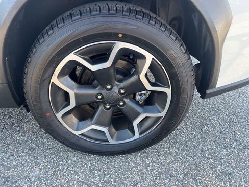 Used 2015 Subaru Crosstrek 2.0i Premium image 47