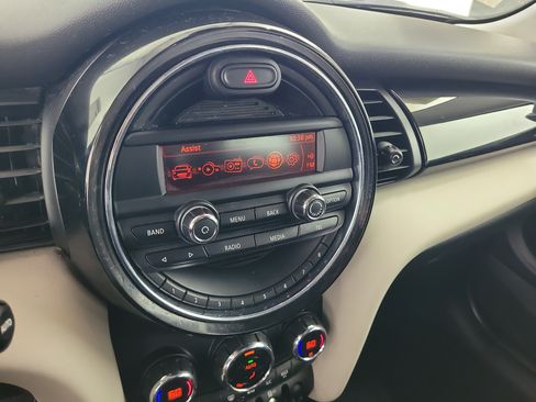 Used 2014 MINI Cooper 2-Door Hardtop FWD image 17