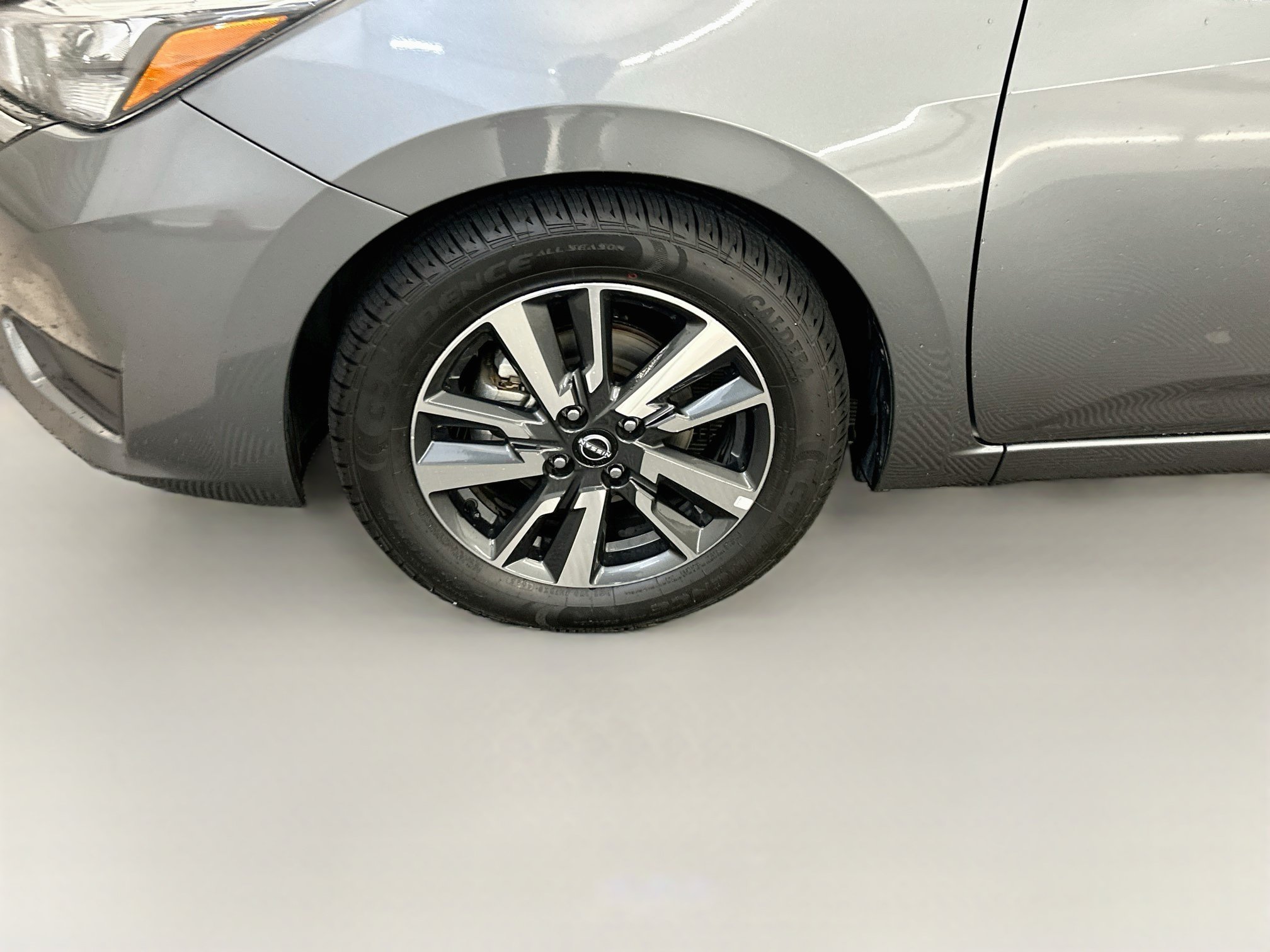Used 2025 Nissan Versa SV FWD image 11