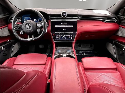 Used 2023 Maserati Grecale Trofeo AWD/4WD image 7