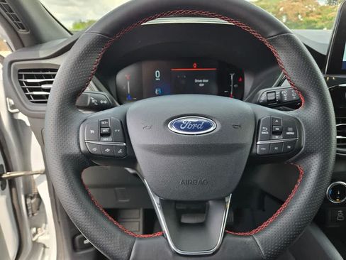 Used 2025 Ford Escape ST-Line FWD image 22