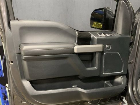 Used 2019 Ford F150 Platinum w/ Technology Package image 18