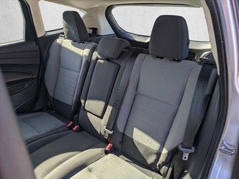 Used 2016 Ford C-MAX SE w/ Equipment Group 201A image 17