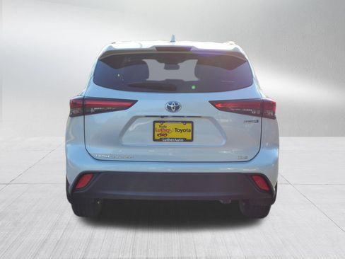 Used 2020 Toyota Highlander Limited AWD/4WD image 6