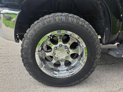 Used 2013 Ford F250 XLT w/ Chrome Pkg AWD/4WD image 11