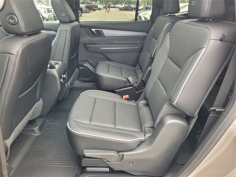 New 2026 Buick Enclave Sport Touring w/ Power Package image 7