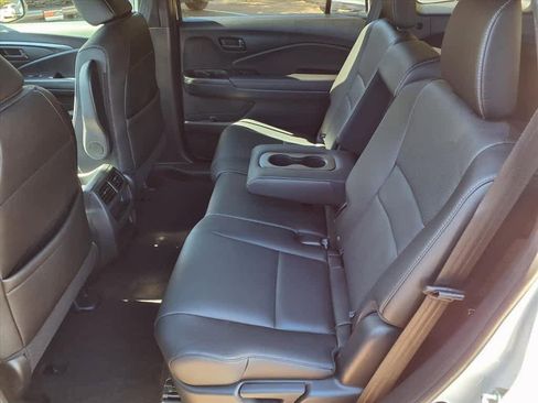 Used 2023 Honda Passport EX-L image 10