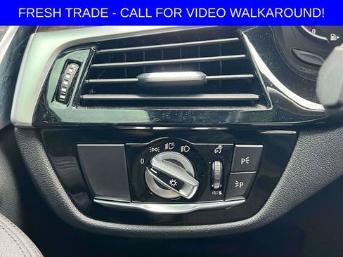 Used 2019 BMW 530i xDrive w/ Convenience Package AWD/4WD image 16
