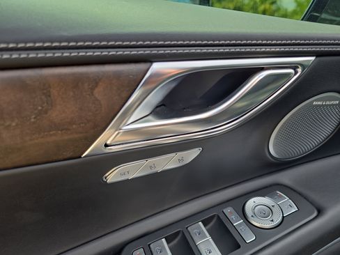 Used 2025 Genesis GV80 2.5T Prestige image 19