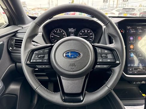 Used 2025 Subaru Forester Premium AWD/4WD image 20