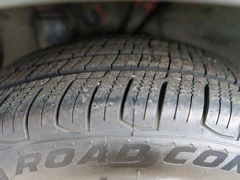 Used 2017 Kia Niro Touring image 35