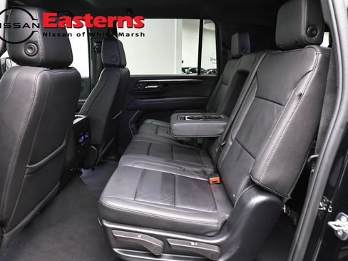 Used 2025 Chevrolet Suburban Z71 AWD/4WD image 22