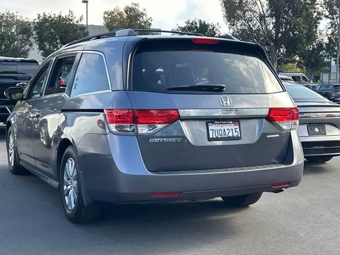Used 2016 Honda Odyssey SE image 2