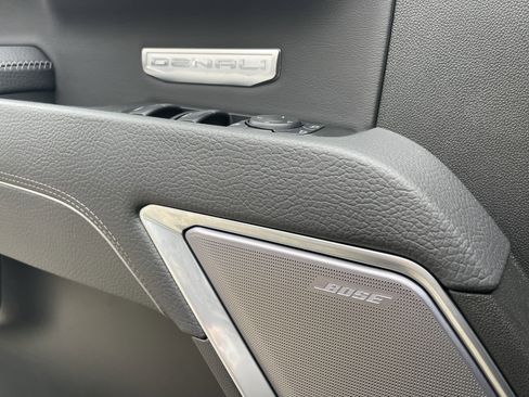 Used 2025 GMC Sierra 1500 Denali w/ Denali Reserve Package image 13