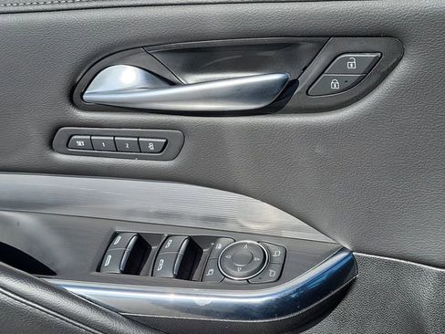 Used 2024 Cadillac XT4 Premium Luxury image 18