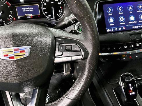 Used 2022 Cadillac XT4 Sport w/ Enhanced Visibility Package FWD image 25
