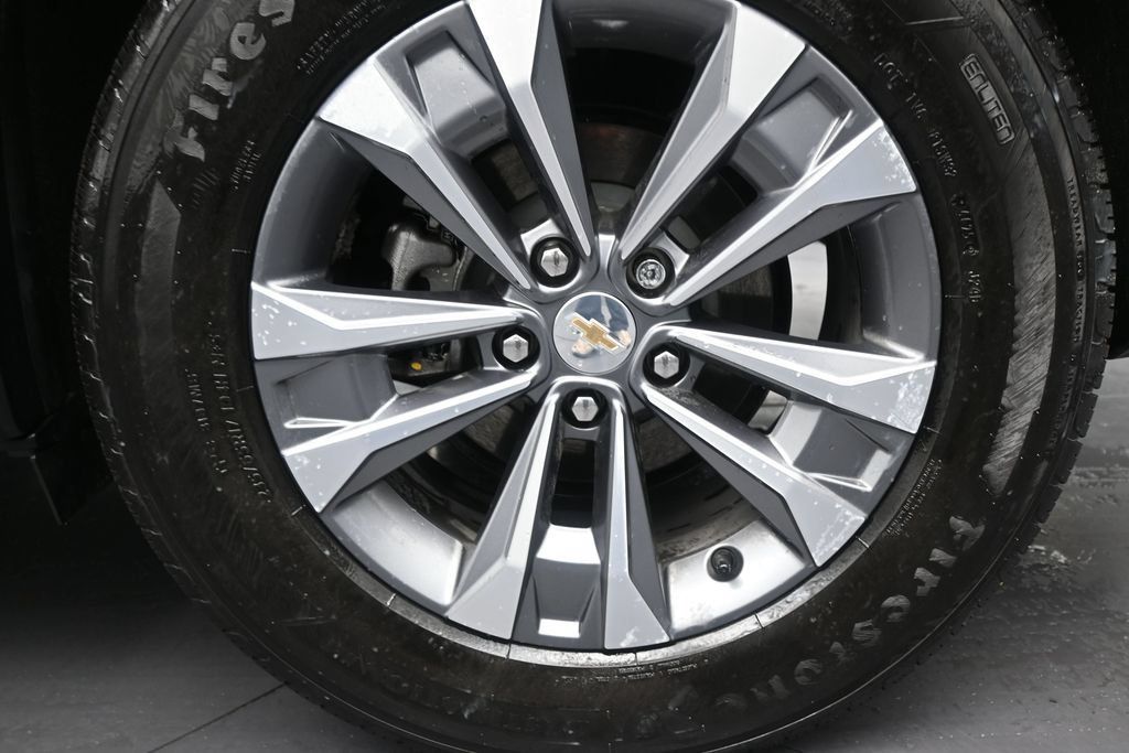 Used 2026 Chevrolet Equinox LT FWD image 10
