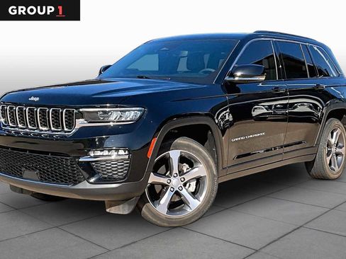 Used 2024 Jeep Grand Cherokee Limited w/ Trailer Tow Package AWD/4WD image 1